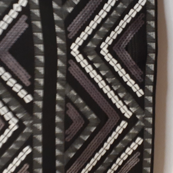 EXPRESS SKIRT - Picture 2 of 6